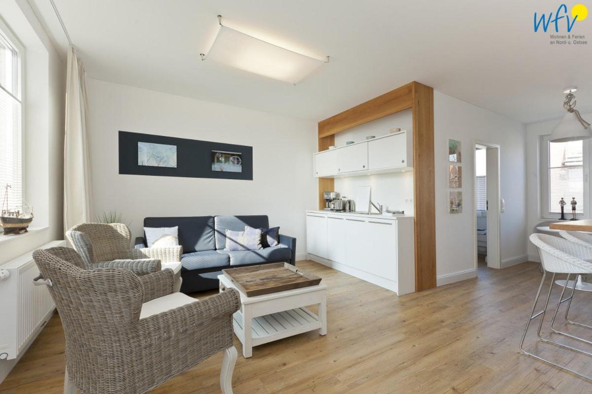 Haus Inselrose Ferienwohnung Wildrose Юст Екстер'єр фото
