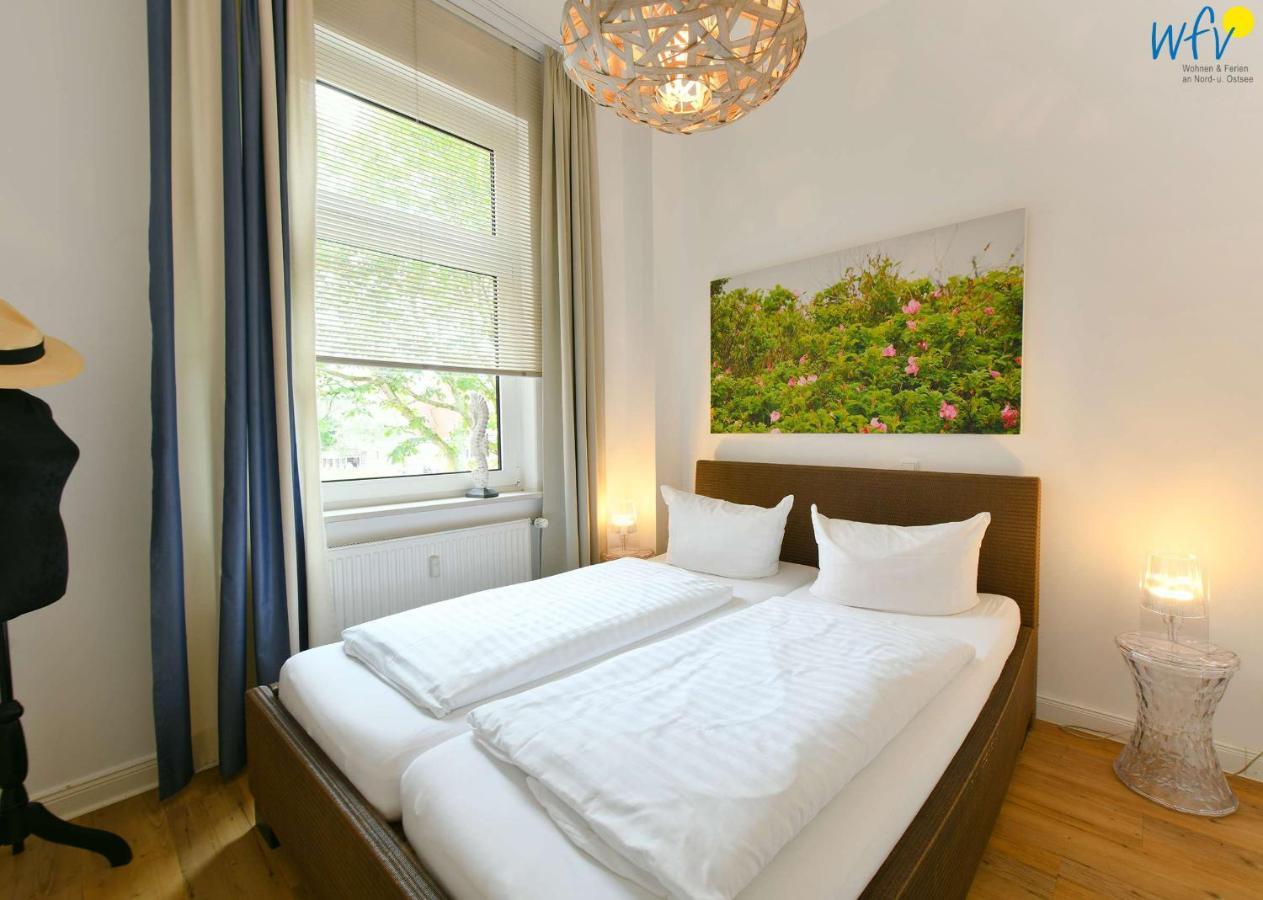 Haus Inselrose Ferienwohnung Wildrose Юст Екстер'єр фото